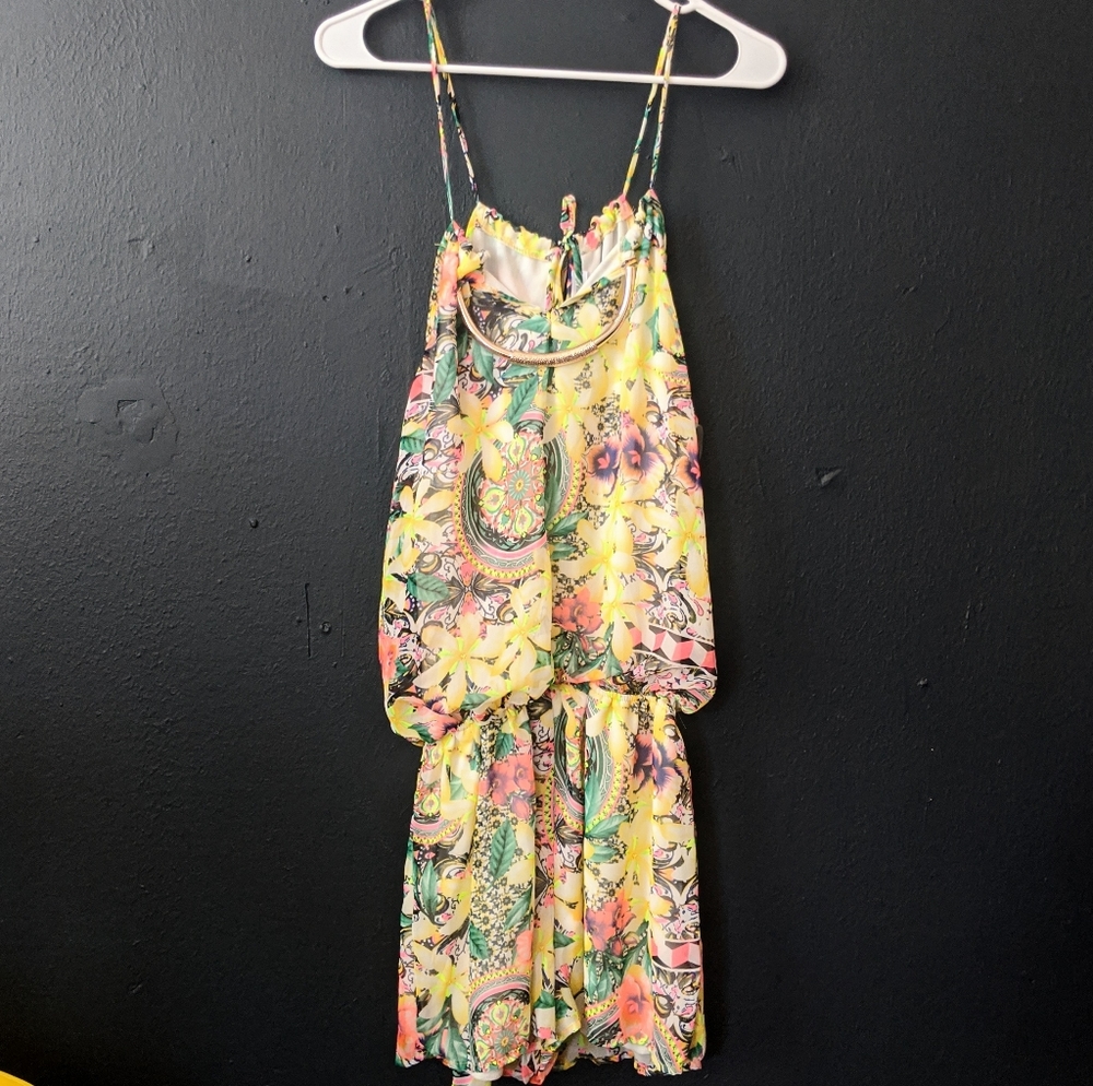 Tropical Embellished Floral Romper - Picture 8 of 12